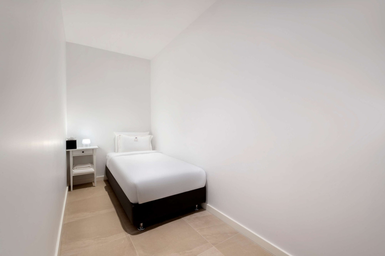 Bedroom 16