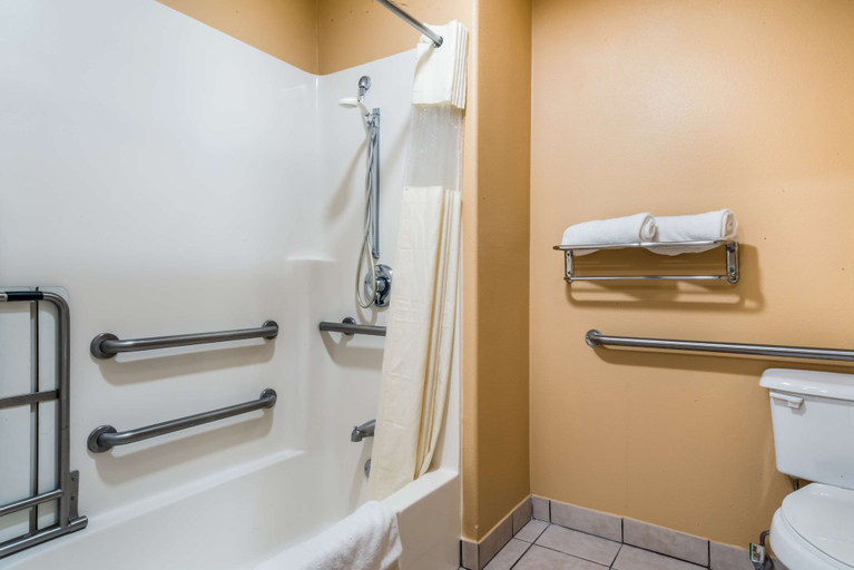 Bathroom 4, Americas Best Value Inn Ukiah, Mendocino