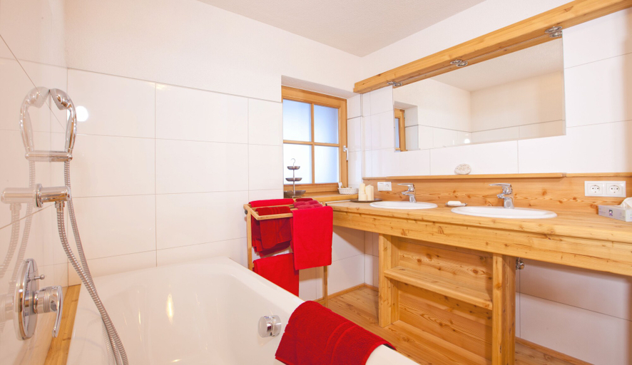 Bathroom 4, Chalet s'Tyrolia, Imst