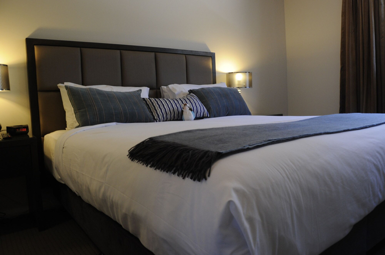 Bedroom 3, Riverside Oaks Golf Resort, Baulkham Hills - North