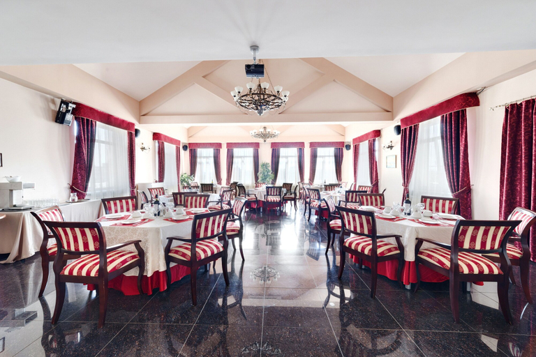 Food & Drinks 5, Hotel Hitrovka, Central
