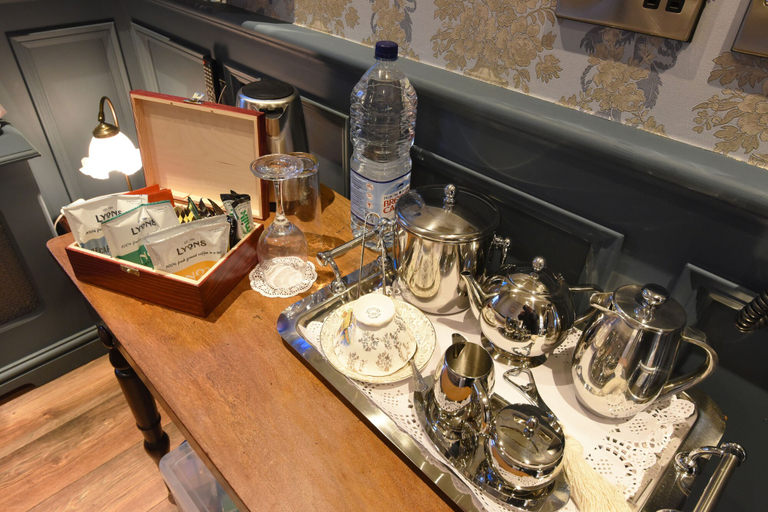 Food & Drinks 5, The Aston Tavern, Birmingham