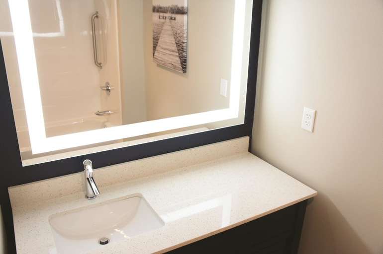 Bathroom 4, La Quinta Inn & Suites by Wyndham Rock Hill, York