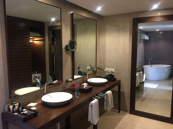 Bathroom 5, The Park Visakhapatnam, Visakhapatnam