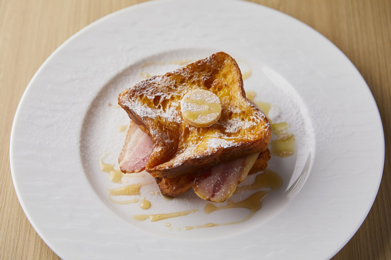 Food & Drinks 9