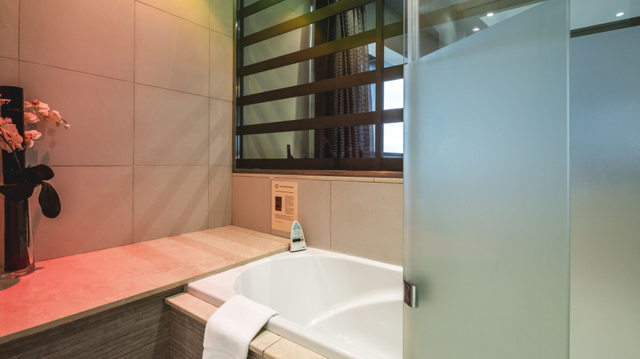 Bathroom 4, Be Live City Center Talavera, Toledo