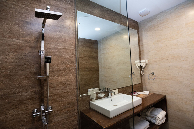Bathroom 5, Gallery Art Hotel, Tbilisi