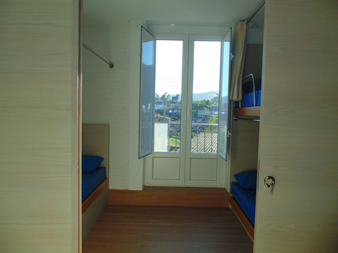 Bedroom 3, Hostel Albergue O Mesón, Pontevedra