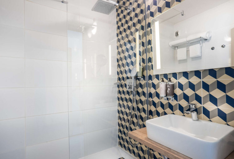 Bathroom 4, Best Western Plus Hotel Canet-Plage, Pyrénées-Orientales