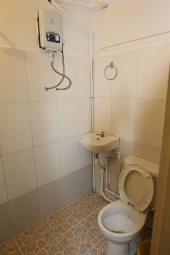 Bathroom 3, Naga Angkor Hostel, Siem Reap