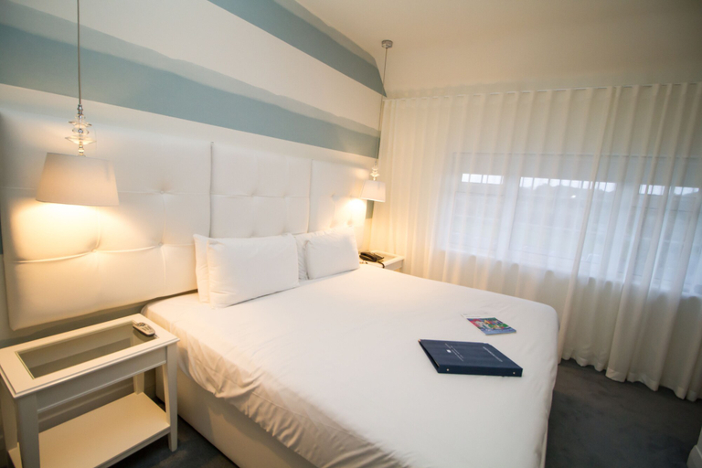 Bedroom 4, Connemara Sands Beach Hotel & Spa