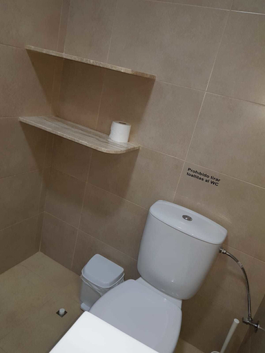 Bathroom 5, Hostal Málaga, Cádiz
