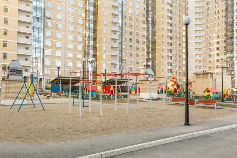 Exterior & Views 2, Apartment Etazhydaily 8 Marta, Ekaterinburg gorsovet