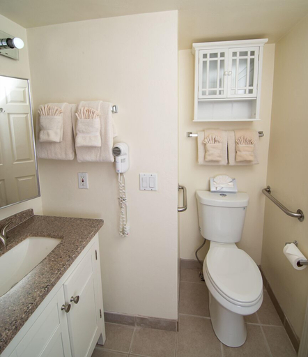 Bathroom 4, Beachcomber Inn, El Dorado