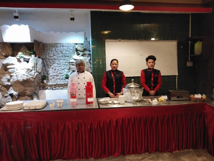 Food & Drinks 5, Hotel Flora Fountain, Mumbai City