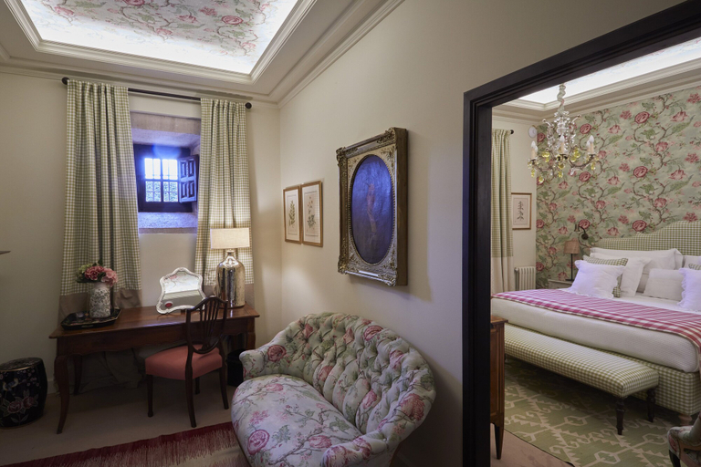 Bedroom 4, Helguera Palacio Boutique & Antique, Cantabria