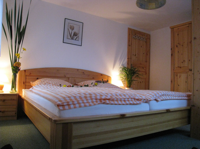 Bedroom 2, Kammbaude Neuhermsdorf, Sächsische Schweiz-Osterzgebirge