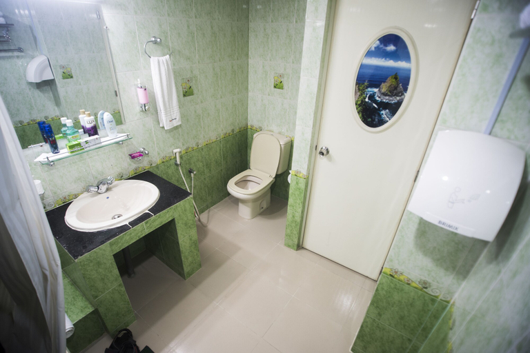 Bathroom 3, Tiger Garden Int Hotel Khulna, Khulna