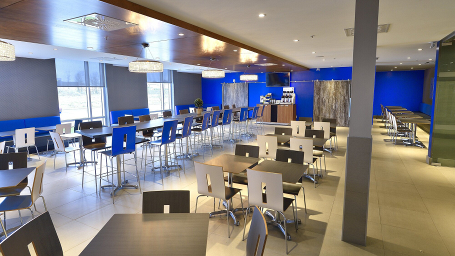 Food & Drinks 5, Holiday Inn Express & Suites VAUDREUIL - DORION by IHG, Vaudreuil-Soulanges