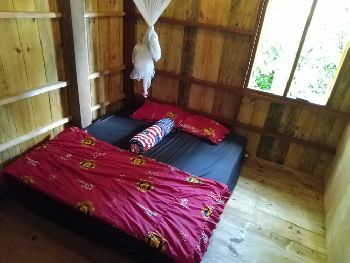 Bedroom 2, Mama Tia Family Homestay, Tana Toraja