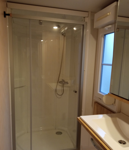Bathroom 3, Les Chalets d'Argentouleau, Dordogne