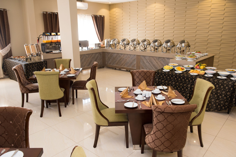 Food & Drinks 4, Crossroads Hotel Blantyre, Blantyre City