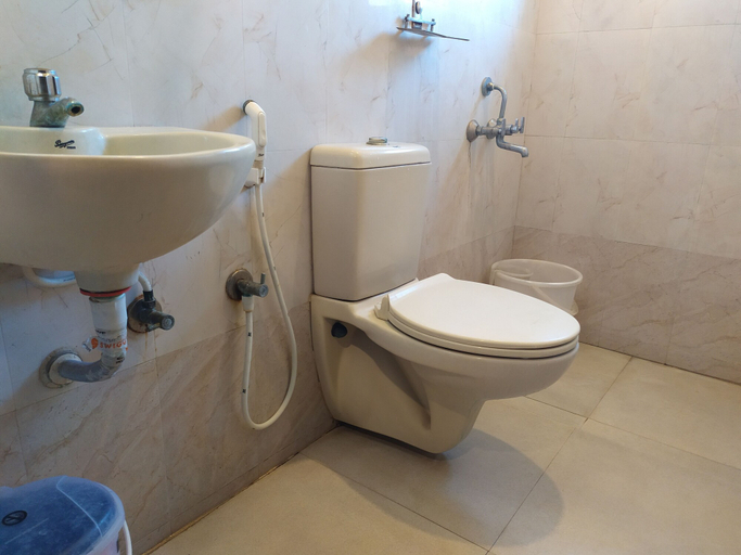 Bathroom 4, Hotel Parkway Inn, Kancheepuram