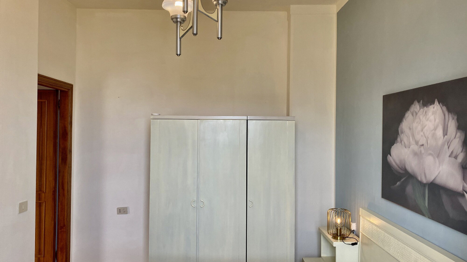 Bedroom 3, Mansarda, Livorno