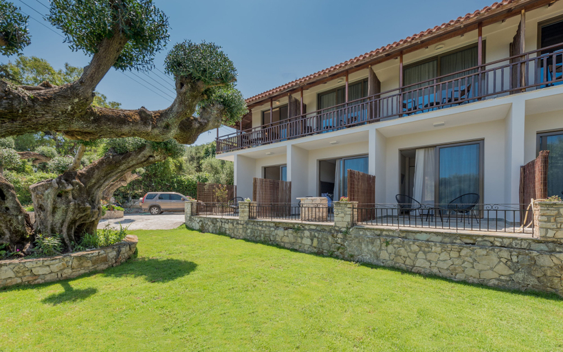 Exterior & Views 2, Eptanisos Beachfront Suites Zante, Ionian Islands