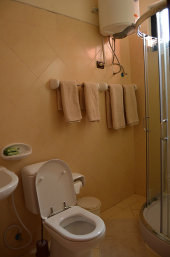 Bathroom 4, Harbe Hotel, Semen Wello