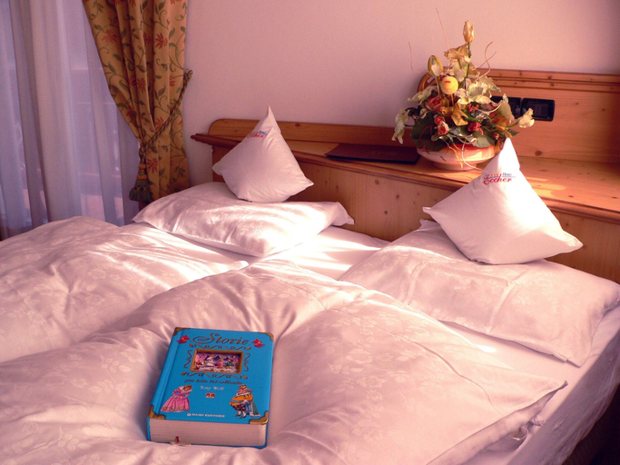 Bedroom 2, Hotel Eccher, Trento