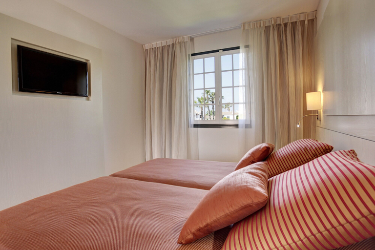 Bedroom 3, Grupotel Club Menorca, Baleares