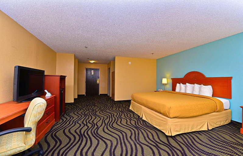 Bedroom 4, Econo Lodge Darien, McIntosh