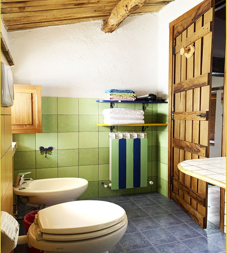 Bathroom 5, EcoBelmonte Albergo Diffuso, Cosenza