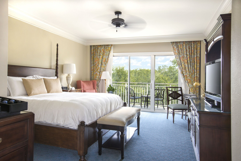 Bedroom 4, The Inn & Club at Harbour Town, Beaufort