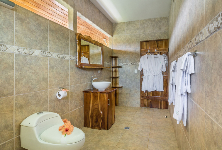 Bathroom 3, Drake Bay Getaway Resort, Osa