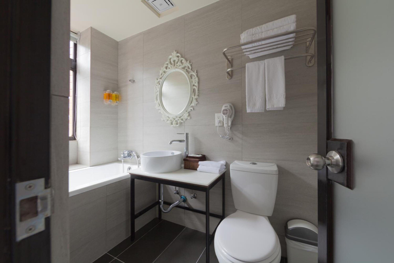 Bathroom 5, Herb Art Hotel, Keelung