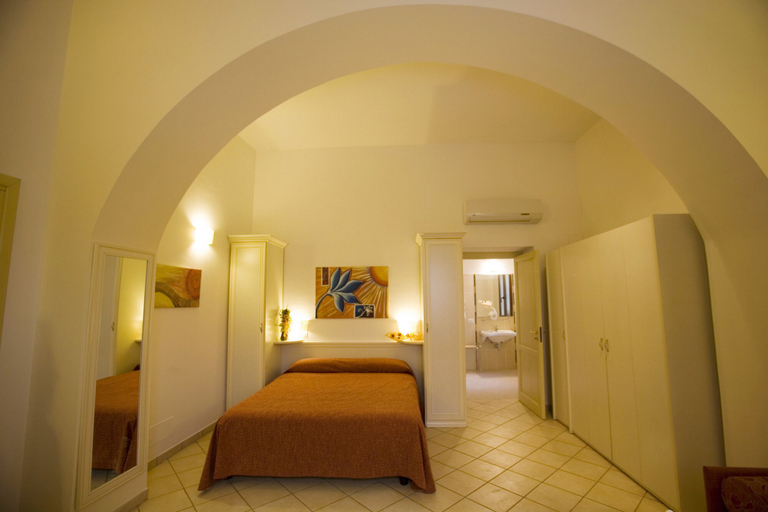 Bedroom 2, Le Plejadi, Trapani