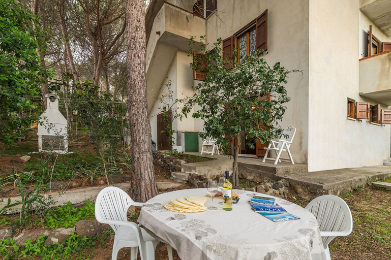 Food & Drinks, AffittaSardegna - Il Pineto 1, Nuoro
