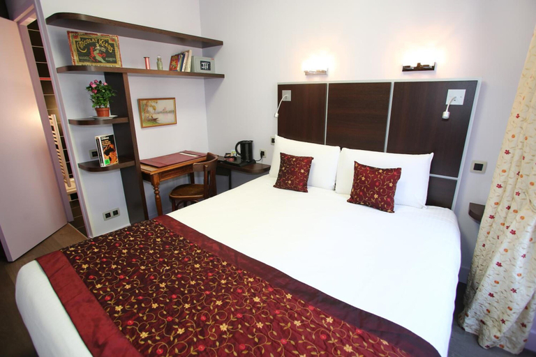 Bedroom 5, Hôtel des Célestins, Rhône