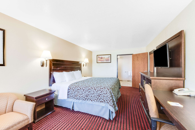 Bedroom 3, Days Inn by Wyndham Fort Stockton, Pecos