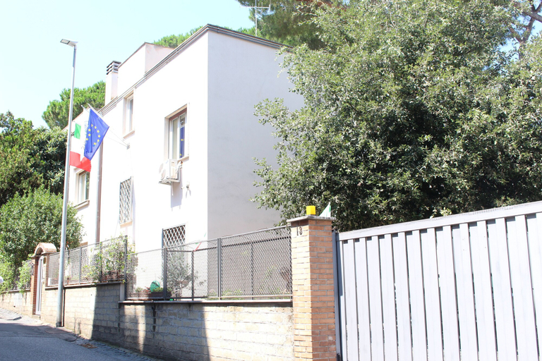 Exterior & Views 2, Ianus Guest House, Roma