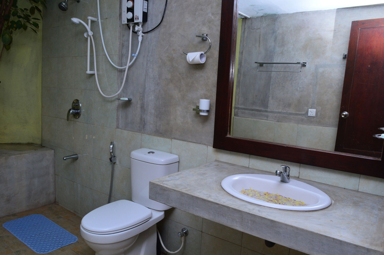 Bathroom 4, Villa Tulip Garden, N. Palatha East