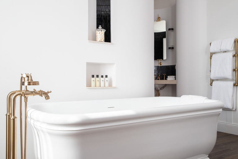 Bathroom 5, La Maison d'Estournel, Gironde