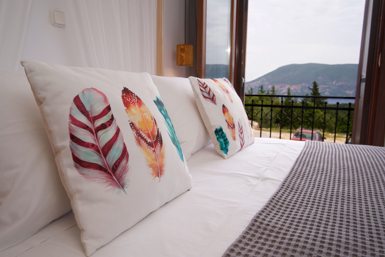 Bedroom 2, Tettix Summer House, Ionian Islands