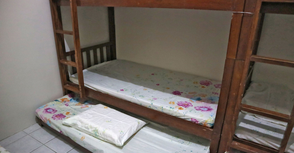 Bedroom 3, Hundred Isles' Room Rentals and Transient House, Alaminos City