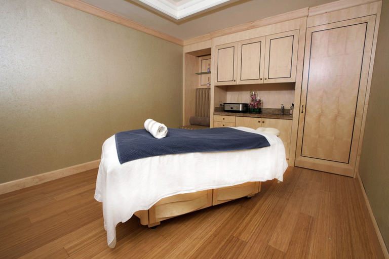 Bedroom 4, JW Marriott The Rosseau Muskoka Resort & Spa, Muskoka