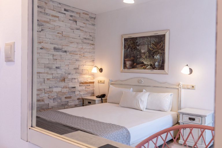 Bedroom 3, Plaza Beach Hotel, South Aegean