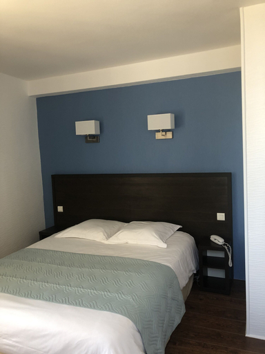 Bedroom 2, Hôtel Elizabeth, Ille-et-Vilaine