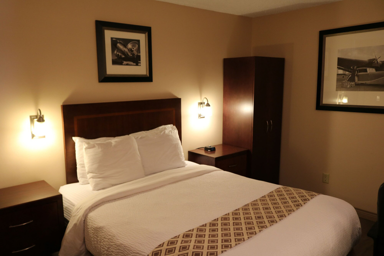 Bedroom 4, Days Inn by Wyndham Fredericton, York